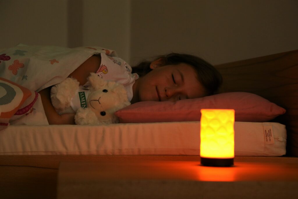 Besser einschlafen mit SAMINA Chrono Sleep Light®