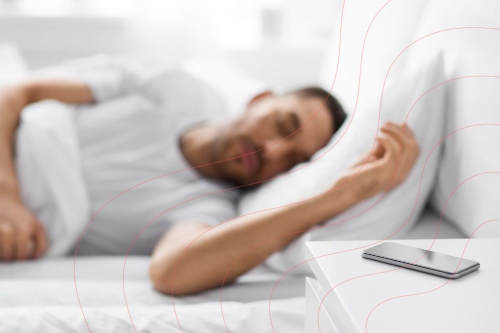 Bildschirmzeit und Schlaf Handy im Schlafzimmer Strahlung